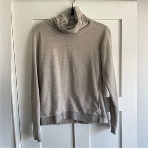 Nike Dri-FIT Cowl Neck Sweatshirt. Size Medium.